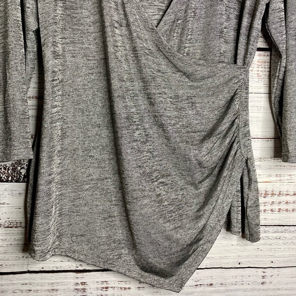 Was💲15! EUC Jennifer Lopez sparkly silver ruched wrap top women’s medium - Picture 3 of 16